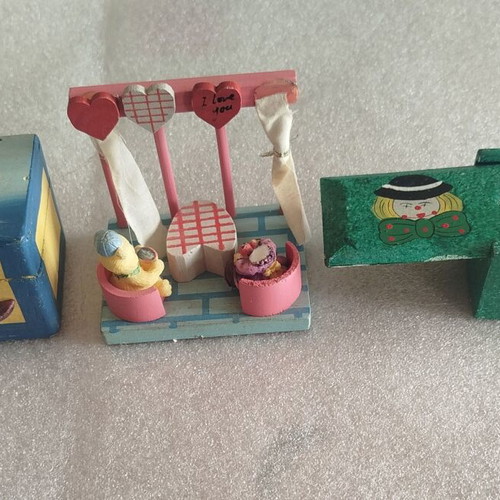 Vintage decorative collection used, made of clay and wood