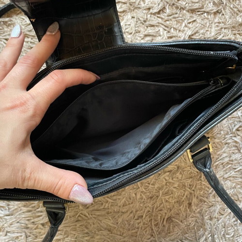 Bever•S Paris black shoulder bag like new