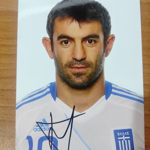 Karagounis autograph new on photo