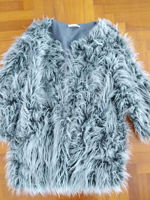 Faux fur women's coat like new, size M-L, gray