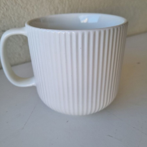 Vicko 330 ml porcelain mug, beige