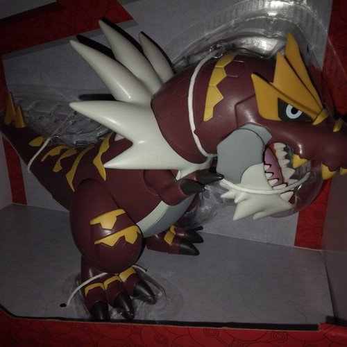 Pokemon Epic Battle Tyrantrum figure new