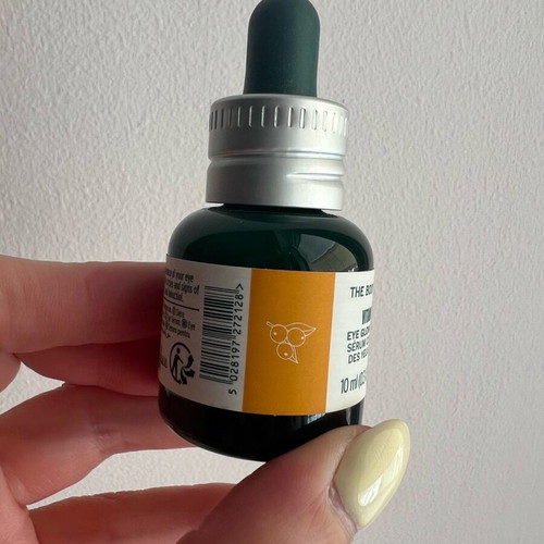 The Body Shop Eye Glow Serum vitamin C new