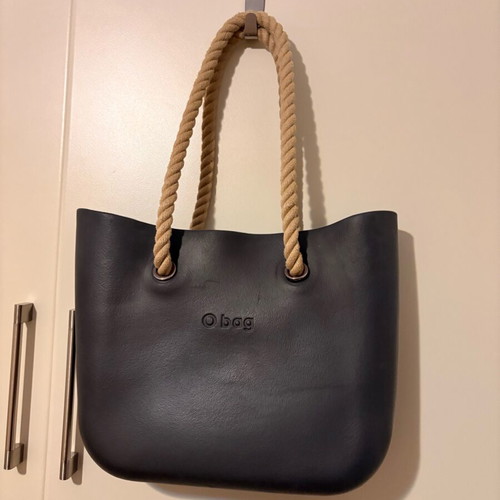 O bag shoulder black like new