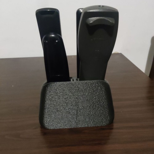Remote organiser small for up to 4 remotes new