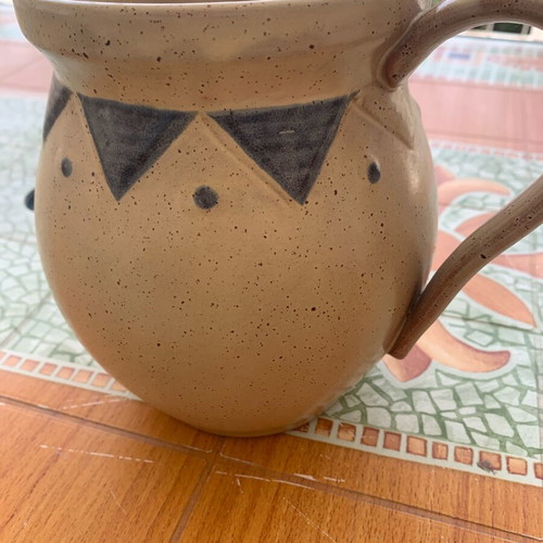 Ceramic jug, solid ceramic