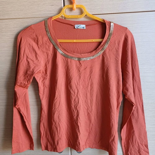 Leone blouse like new, orange with metallic detail
