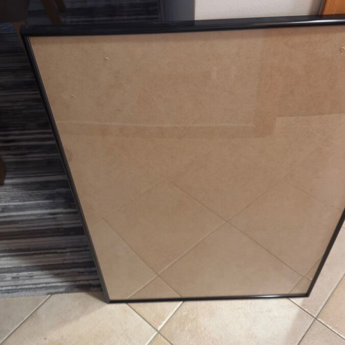 Wall frames like new, size 60x90, set of 2