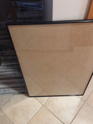 Wall frames like new, size 60x90, set of 2