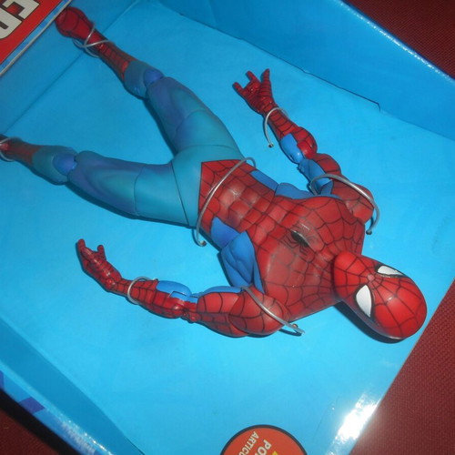 Spiderman figure 2004 Toy-Biz new