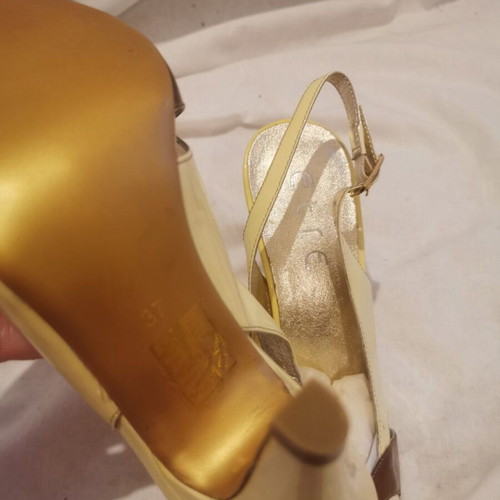 Heels like new, white and brown, size 37