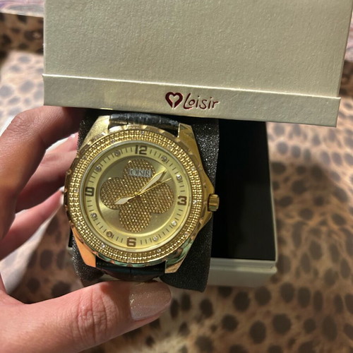 Loisir watch like new with black leather strap and gold details