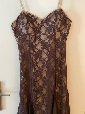 Laura Scott dress brown with double weave and lace like new