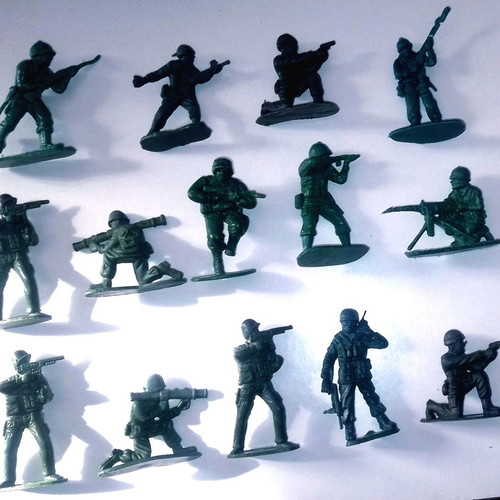 German Officer figure vintage collectible used with 14 soldiers