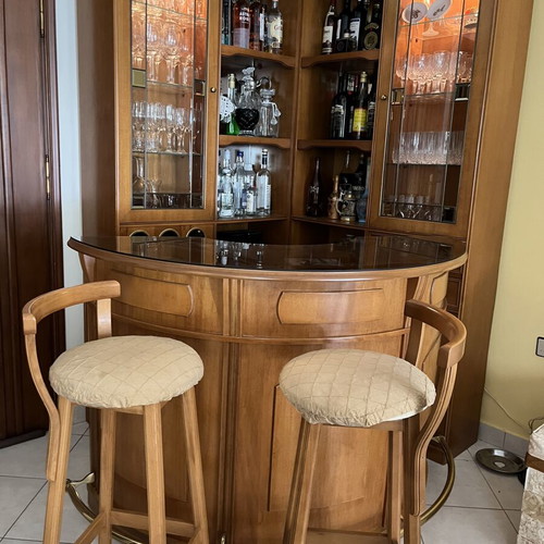 Luxury Bar Set 3 Pieces with 2 Showcases, Lighting, Counter & 2 Stools Like New