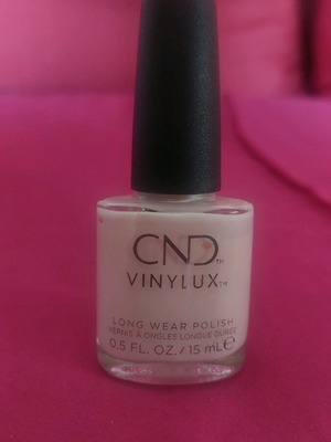 CND Vinylux nail polish Romantique #142 used