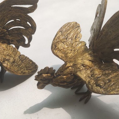 Bronze roosters like new, set