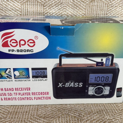 Fepe FP-910RC X-Bass portable digital radio