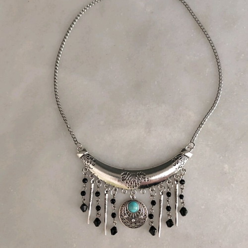 Boho handmade steel necklace like new with turquoise stone