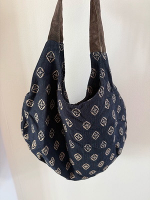 Nice Things shoulder bag used, cotton and leather, navy with pattern
