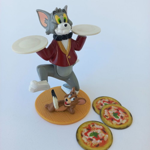 Tom & Jerry vintage balance game like new with pizzas