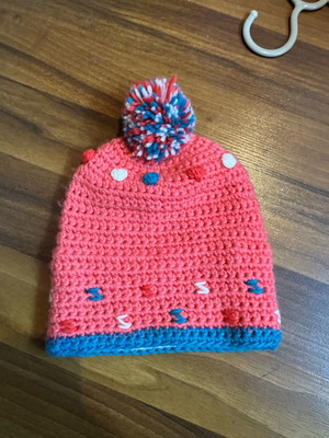 Roxy knit hat like new, multicolored