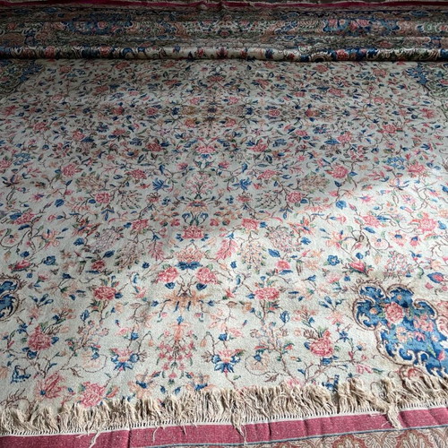 Kerman carpet used, 5.60 x 4.14 m, wool and silk