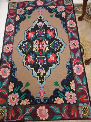 Vintage handmade embroidered rug 210x125 like new, double cross-stitch