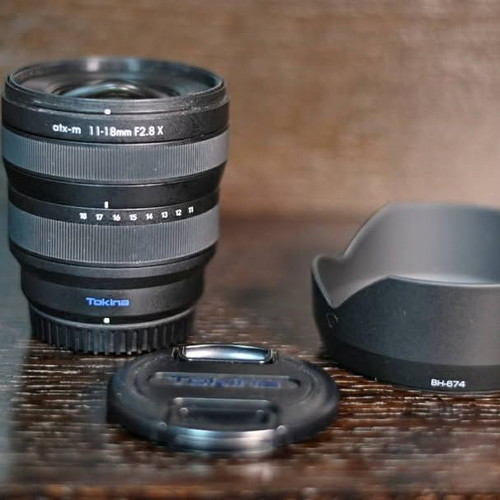 Tokina 11-18mm F2.8 X lens for Fujifilm like new