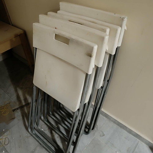 Folding chairs used, set of 6 with metal legs and plastic backrest