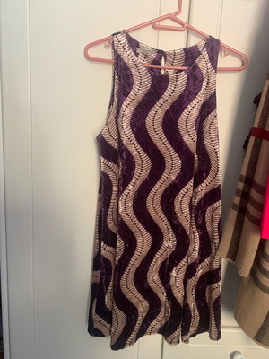 Velvet dress purple with beige like new Urban