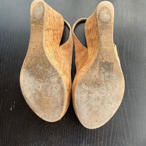 Beige peep toe platform shoes used, size 37, cork