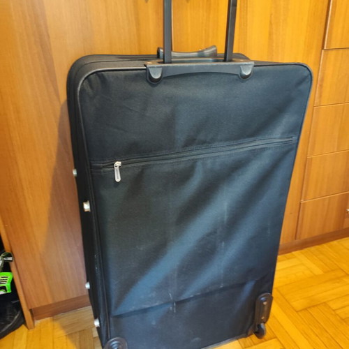 Dunlop 32" Suitcase 110L new with wheels and expander system