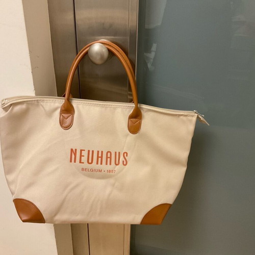 Neuhaus shopper bag new with waterproof lining