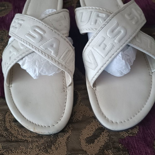 Yve Saint Laurent white leather sandals used, size 41