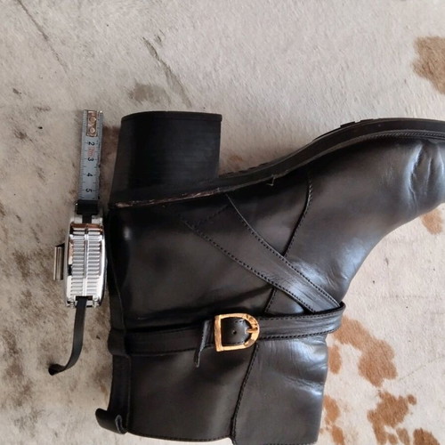Leather ankle boots size 41 like new