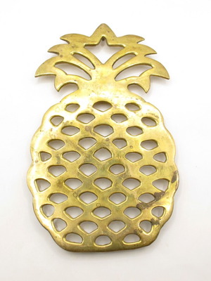 Vintage brass pineapple trivet 1970s 20.3 cm