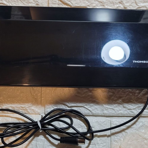 Thomson ANT1410 indoor antenna like new, active 44dB