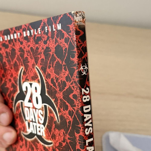 28 Days Later Collector’s Edition DVD used with complete comics set