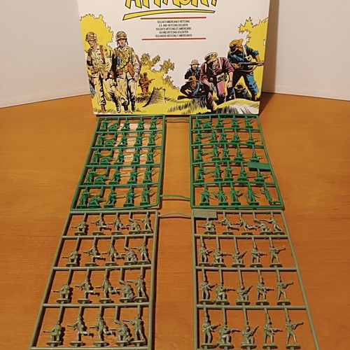 Attack! ESCI A-Toys Italian Military Figures 1:72 Scale like new