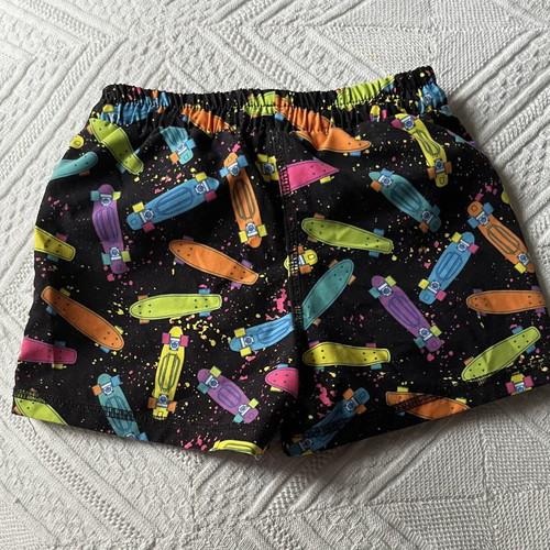 Tortue swimsuit for 2-3 years old, like new, multicolor