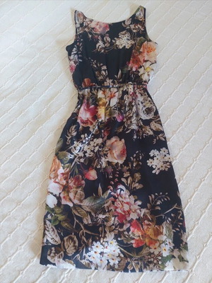 River Island satin dress like new, size L, floral pattern