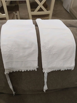 Handmade pillowcases with lace like new, 63×42 cm