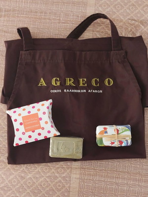 Agreco Farms Traditional Olive Oil Soap Set with Cooking Apron