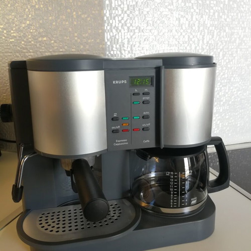 Krups coffee maker like new for French, cappuccino, espresso