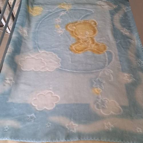 Belpla baby blanket like new, made in Spain, soft and warm
