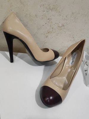 Leather Italian high heels with contrast toe, size 39