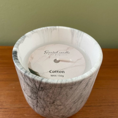 Organic Modern Candle with Cotton Scent, Marble Look and Bamboo Lid 150g