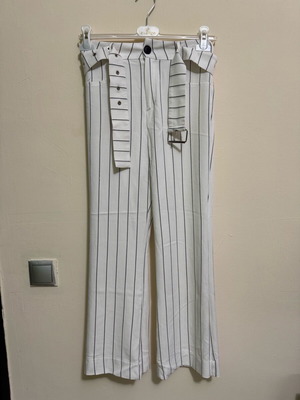 Women's pants with stripes and belt, like new, size S/M