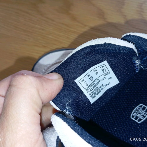 Clarks sports shoes new, size 30